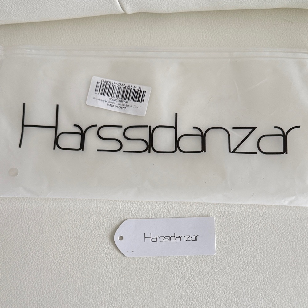 Sophisticated Men's Brown Leather Gloves. Medium. - Picture 4 of 4